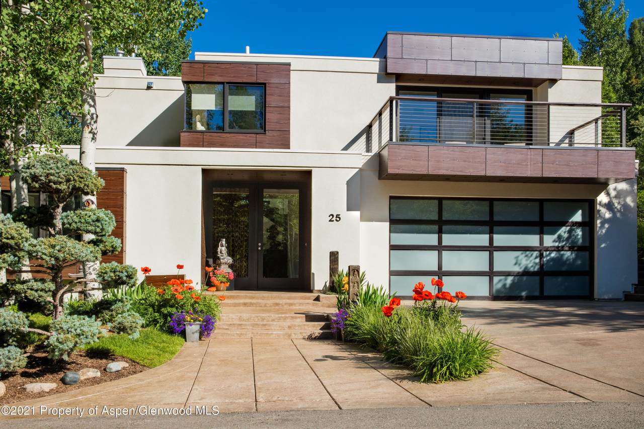 25 Nighthawk Drive - Photo 1