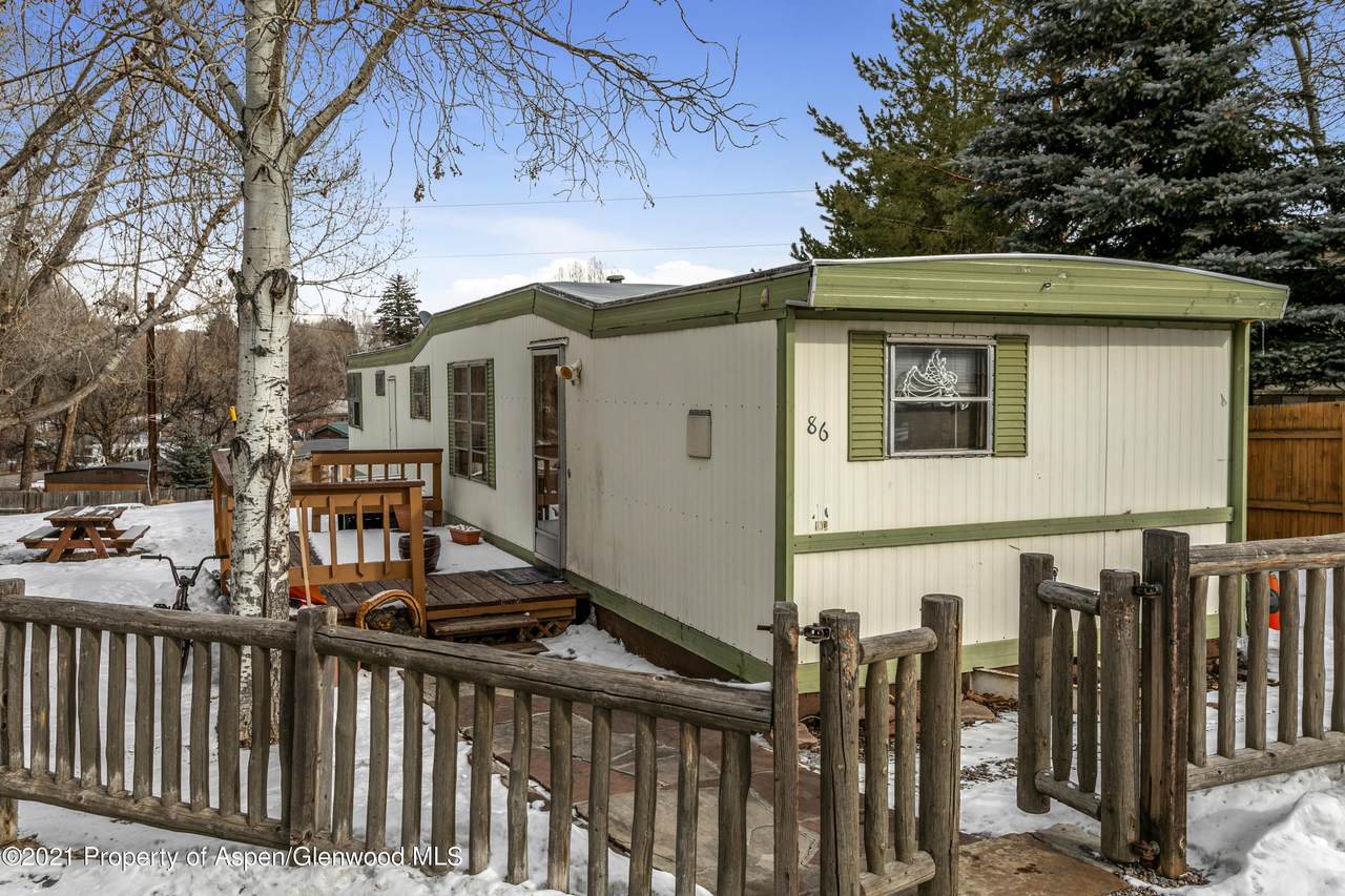 86 Beacon Court - Photo 1