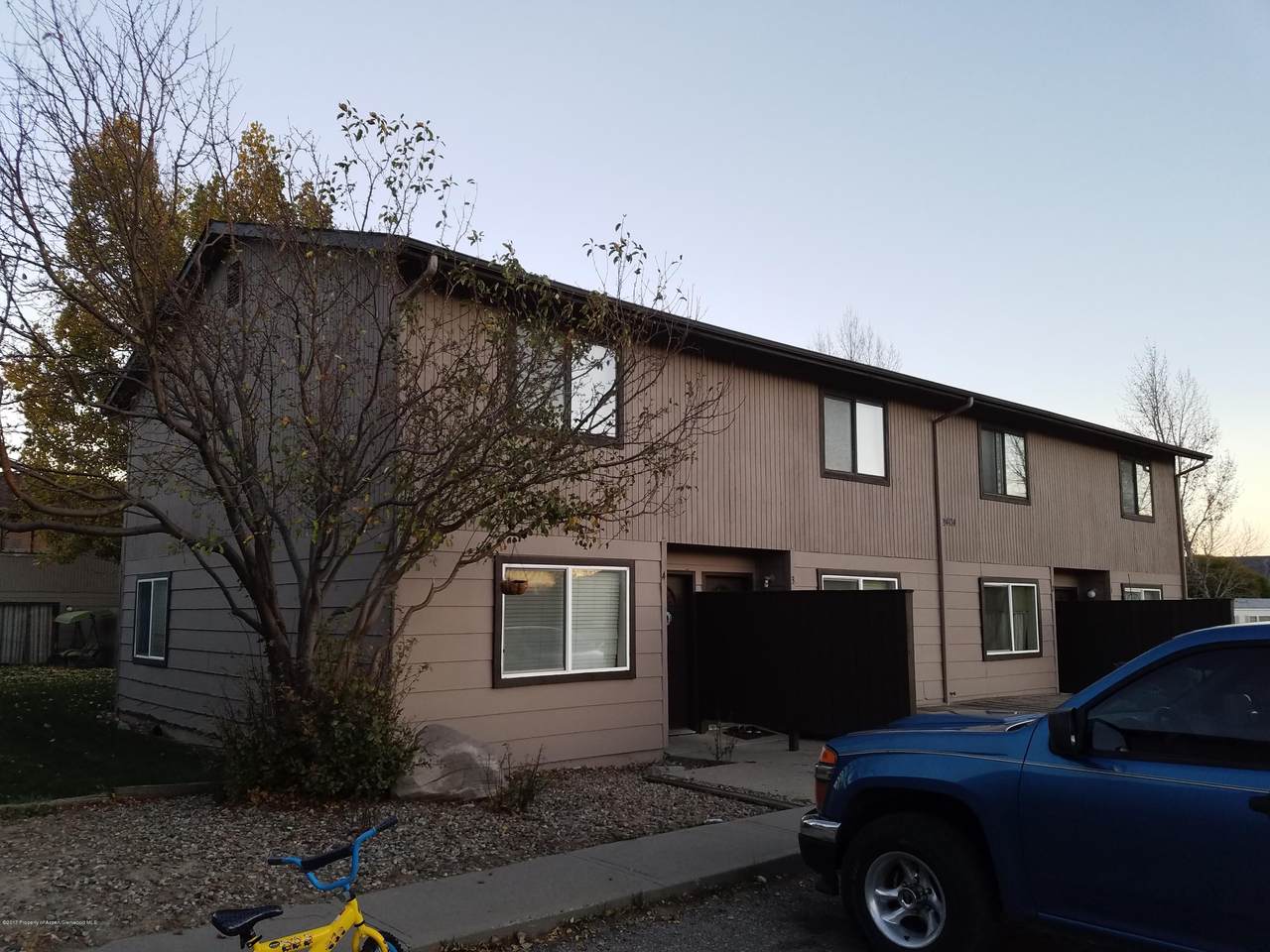 2404 West Avenue - Photo 1