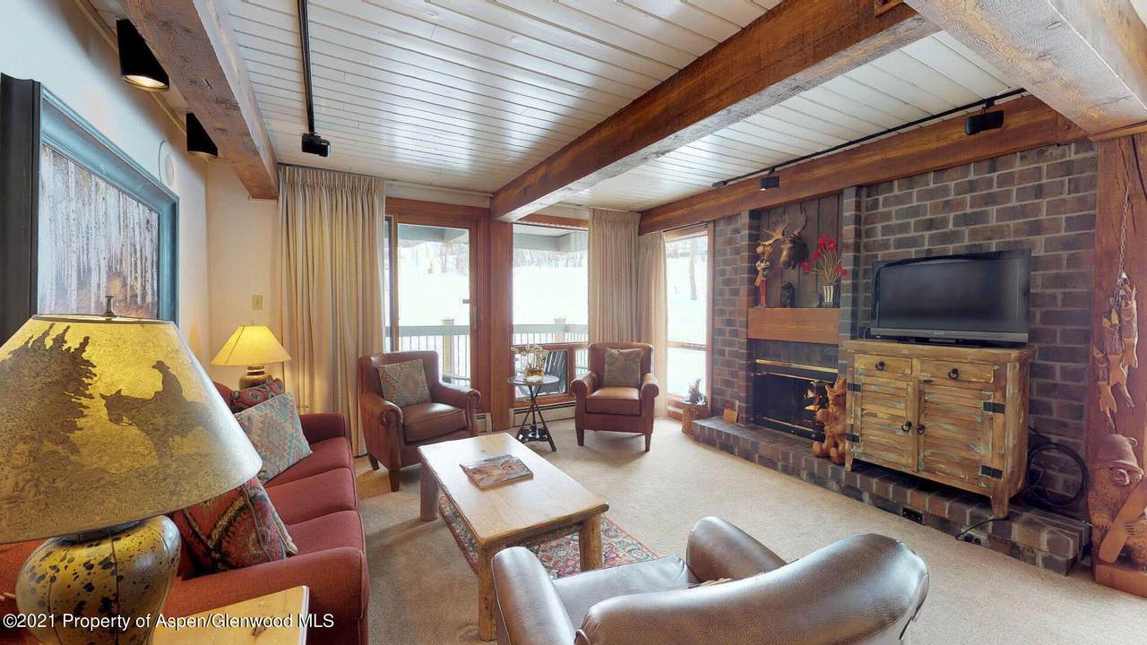 855 Carriage Way - Photo 1
