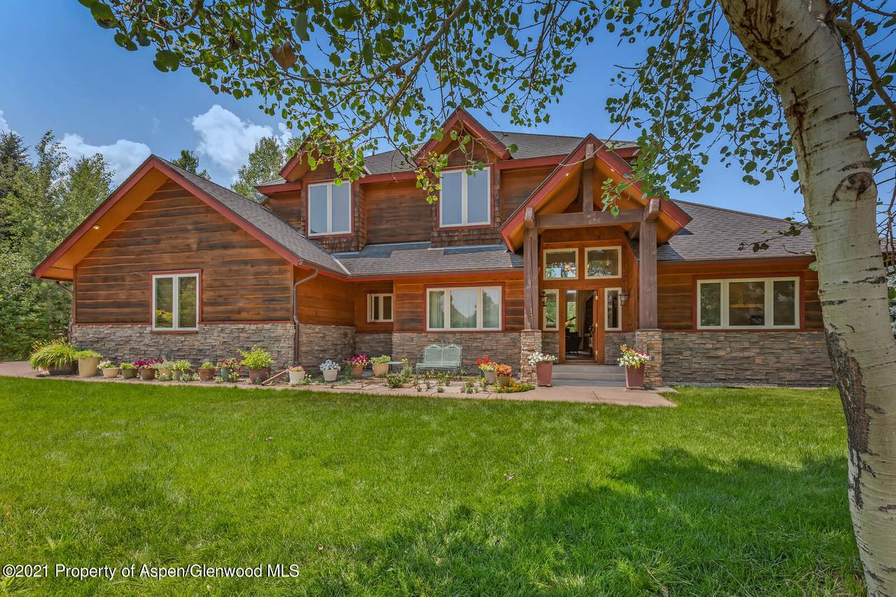 13 Iron Horse Road - Photo 1