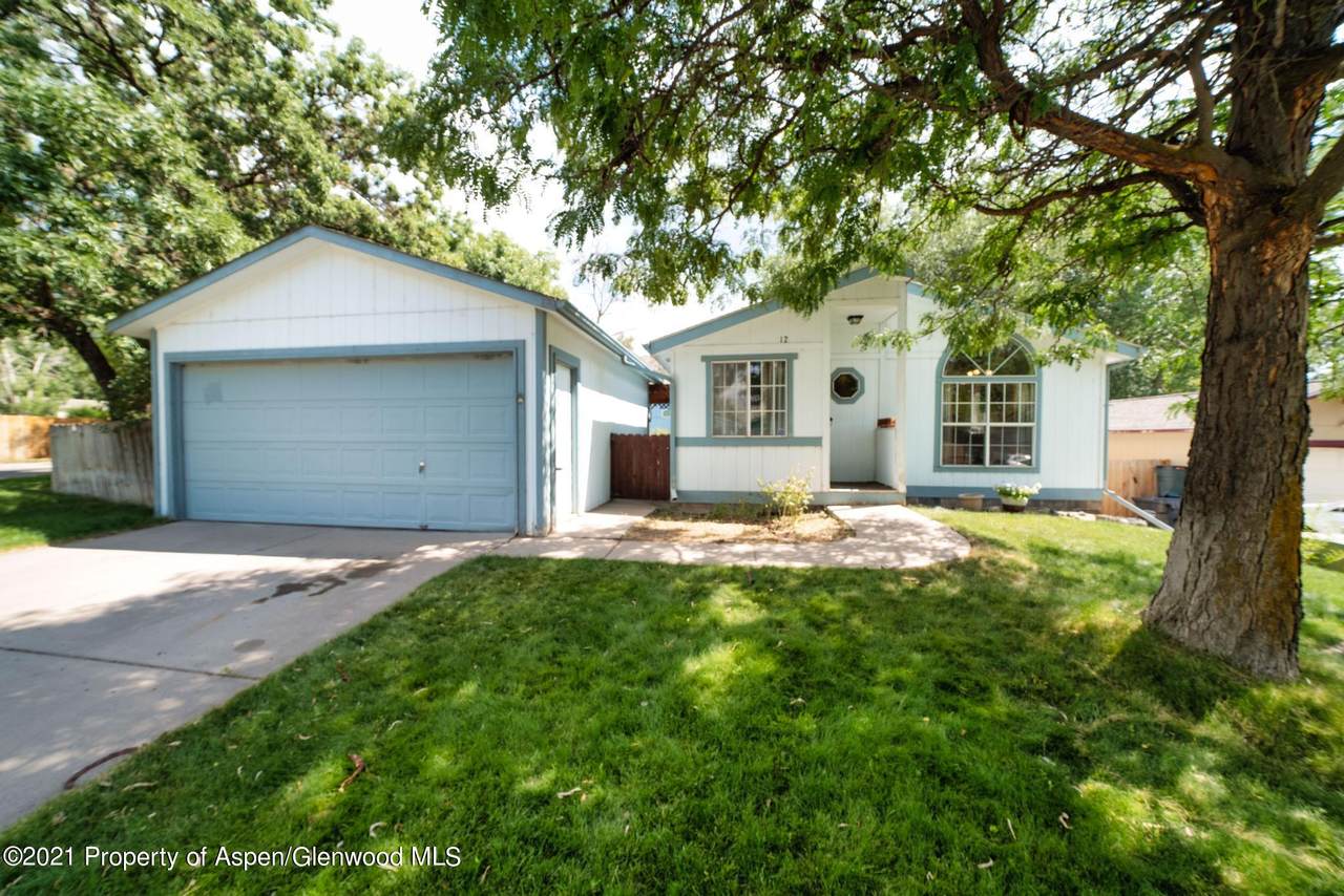 12 Cedar Circle - Photo 1