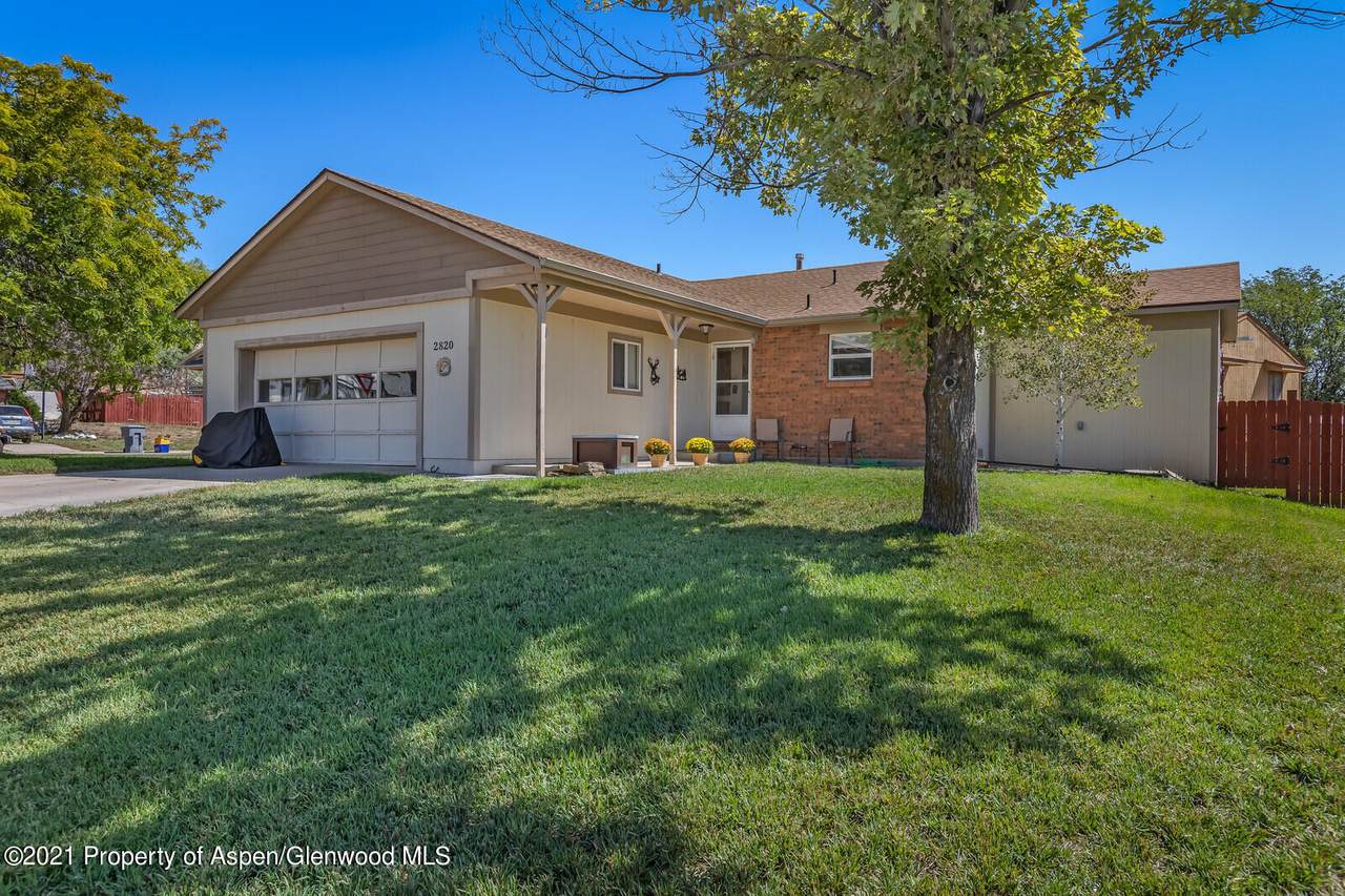 2820 West Avenue - Photo 1