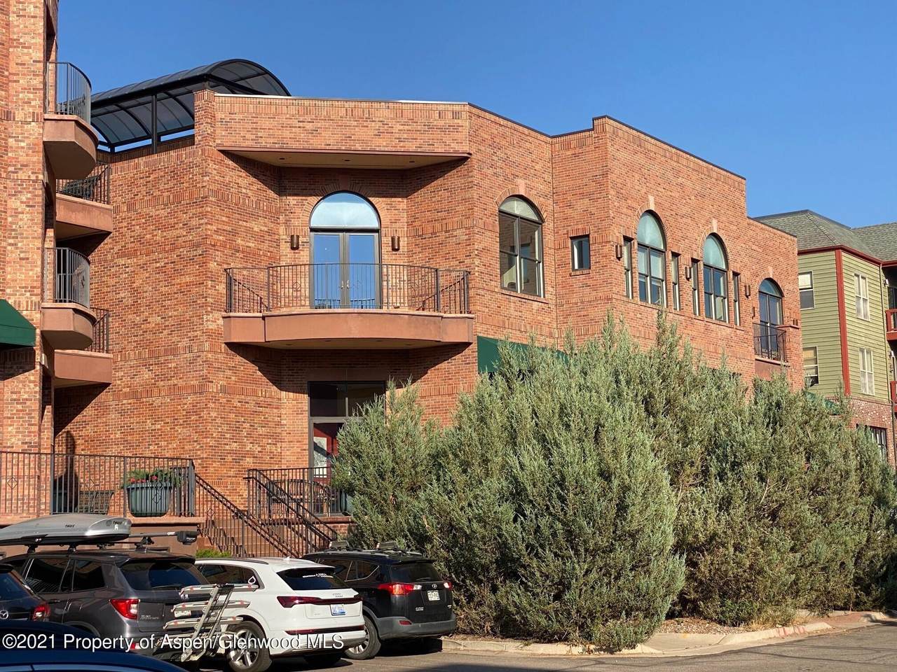 305 Gold Rivers Court - Photo 1