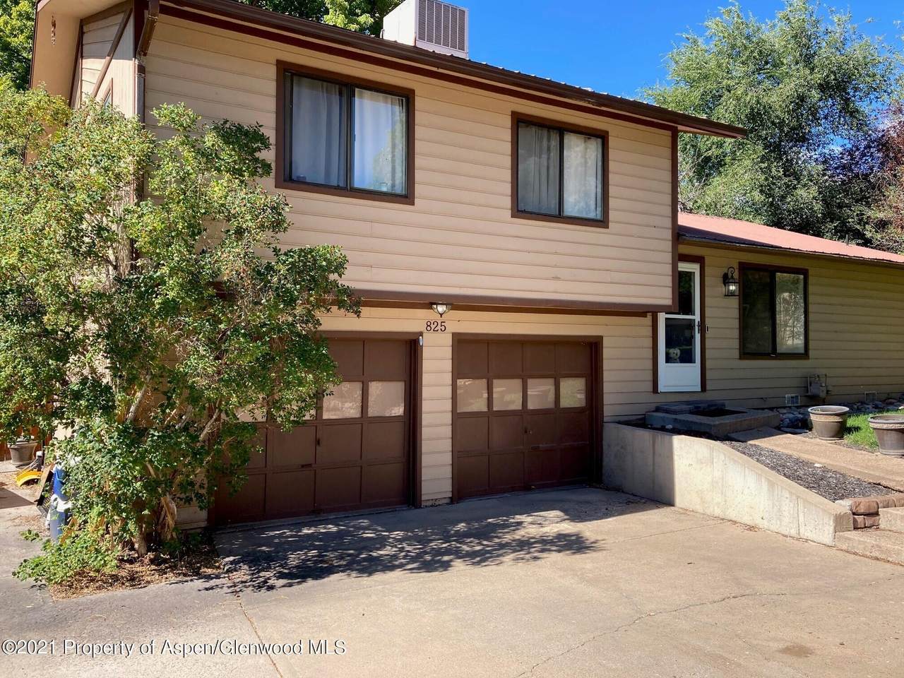 825 Cactus Court - Photo 1