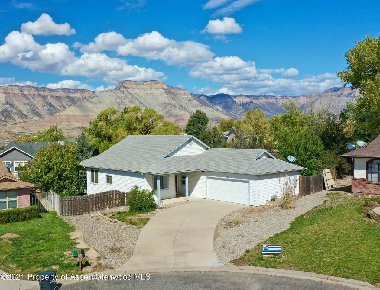 54 Oak Court - Photo 1