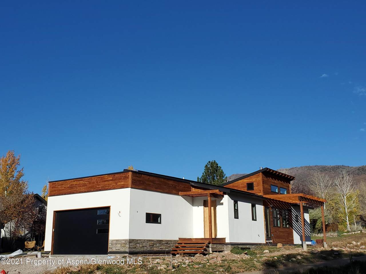 006 Valley Court - Photo 1
