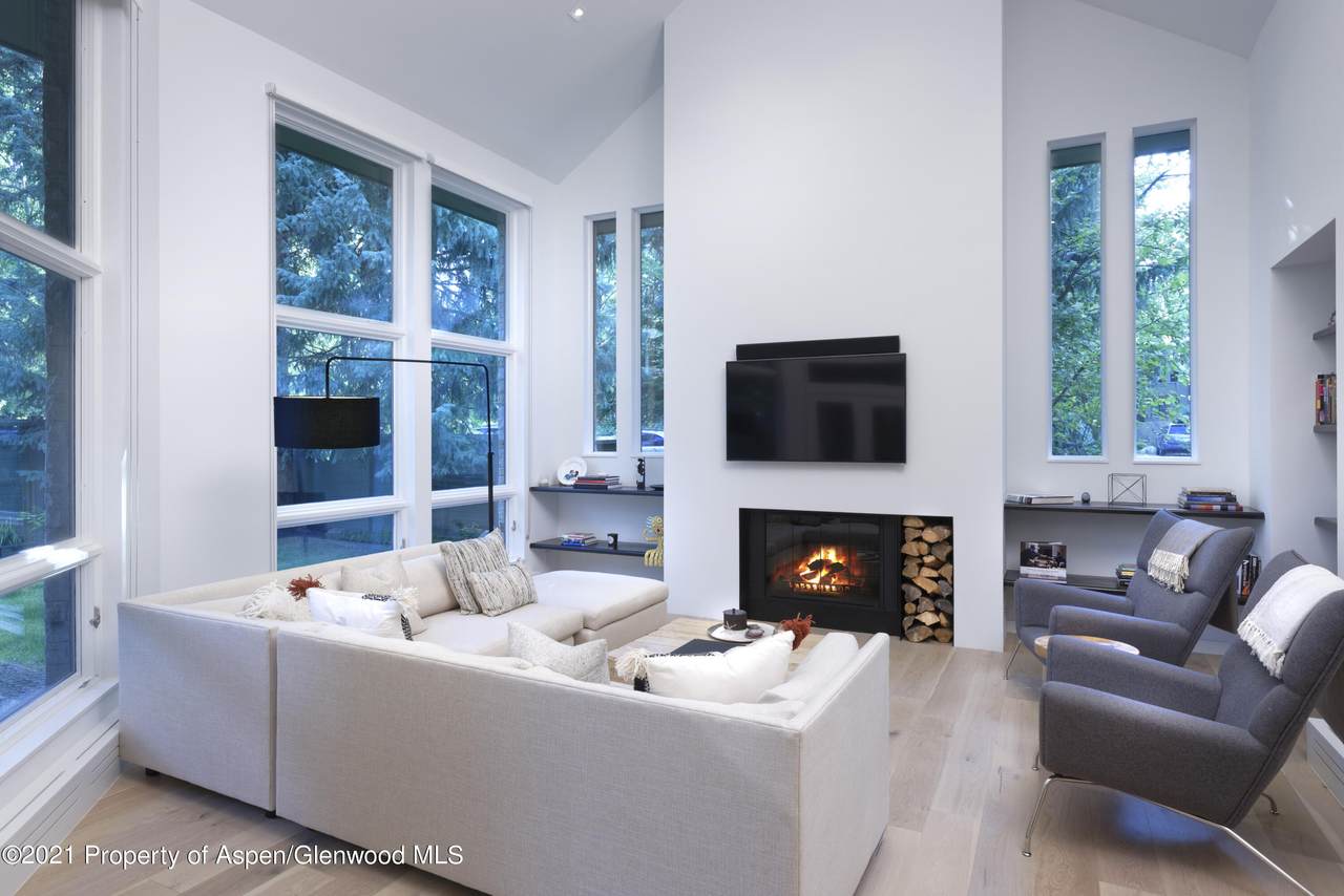 150 8th Street - Photo 1