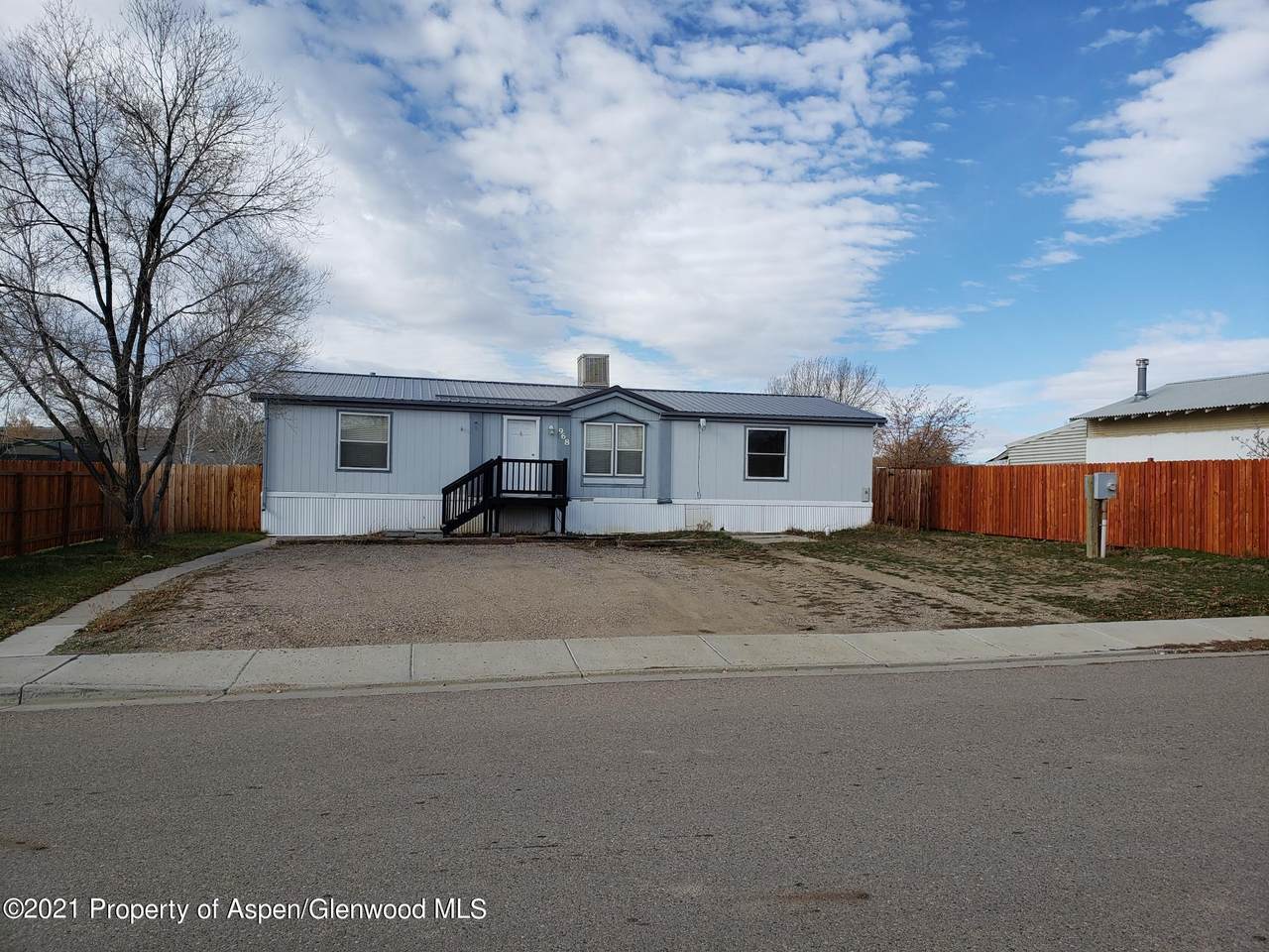 968 Cottonwood Avenue - Photo 1