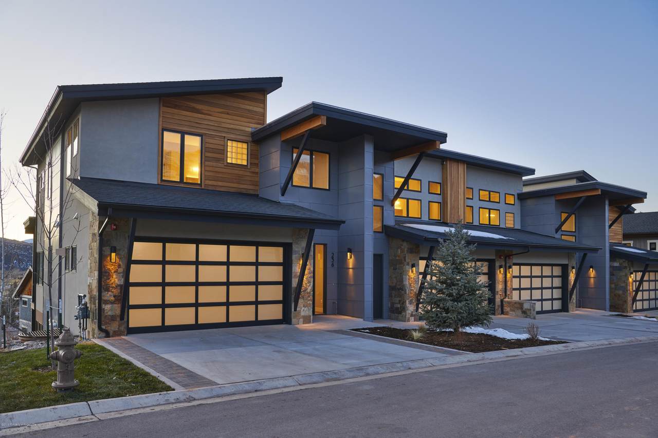 246 Overlook Ridge - Photo 1