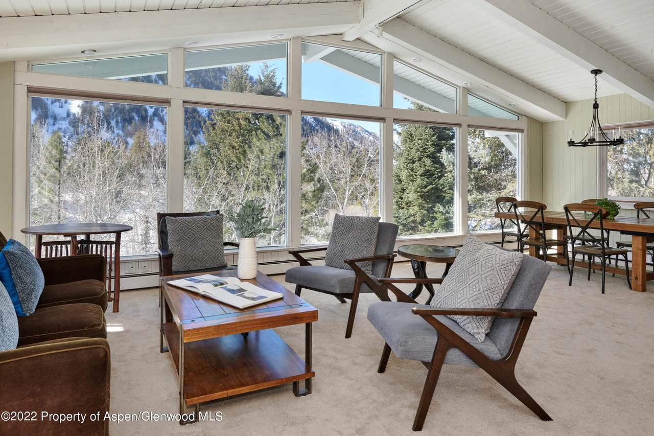 154 Lupine Drive - Photo 1