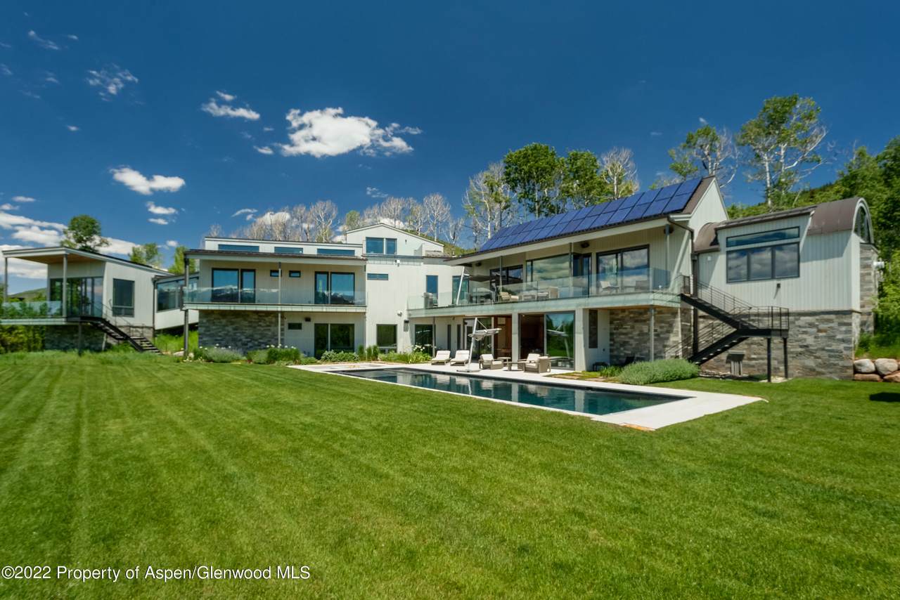 975 Starwood - Photo 1