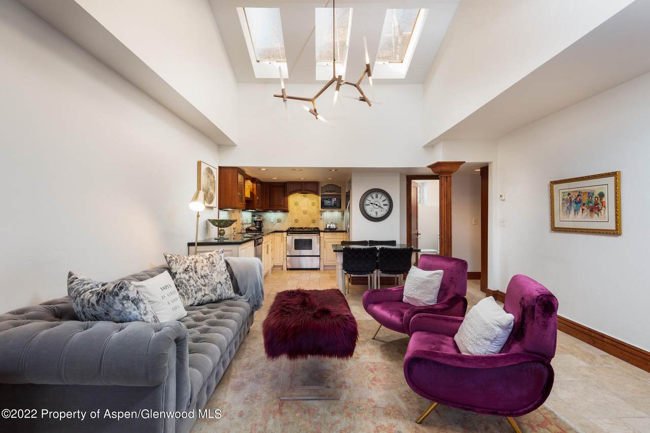 107 Aspen Mountain Road - Photo 1