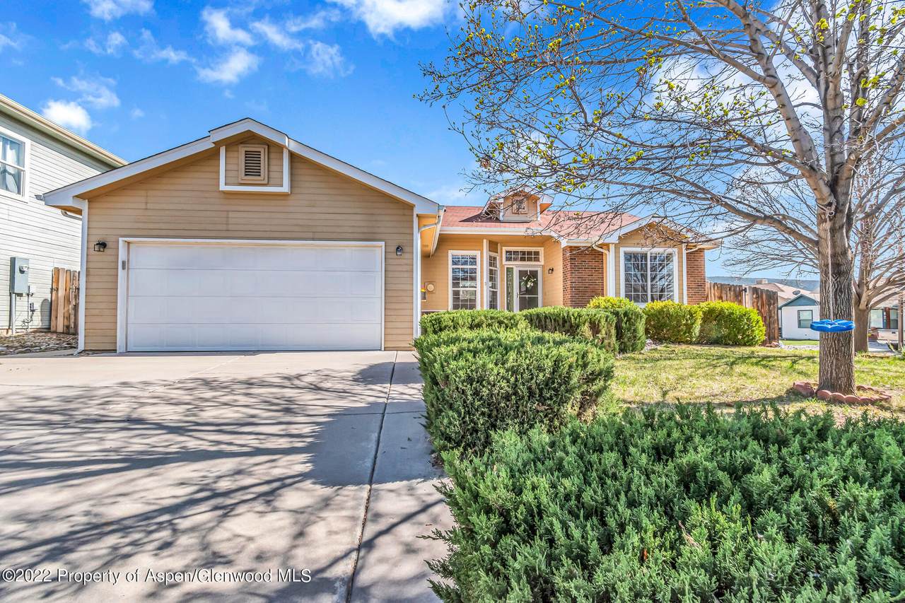 12 Lupine Lane - Photo 1