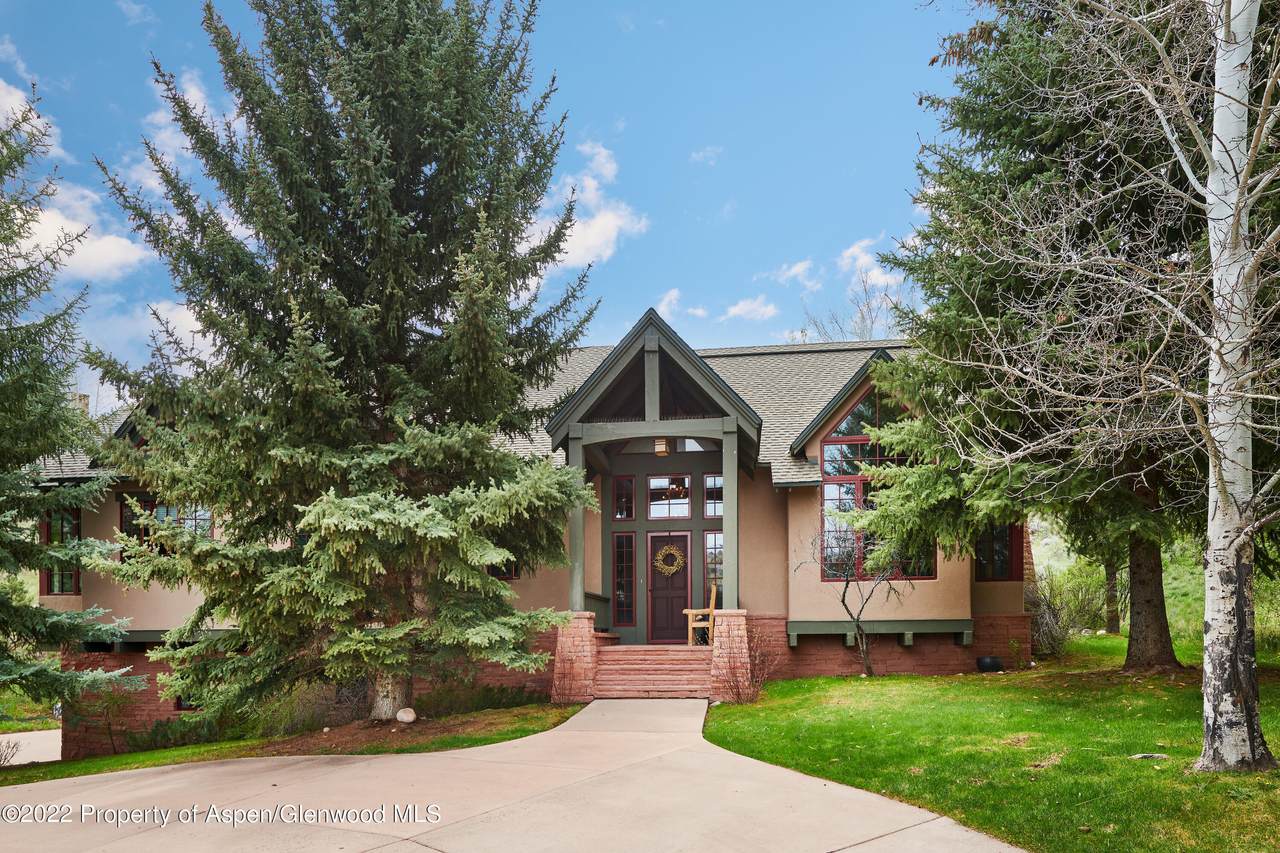 195 Wildflower Road - Photo 1