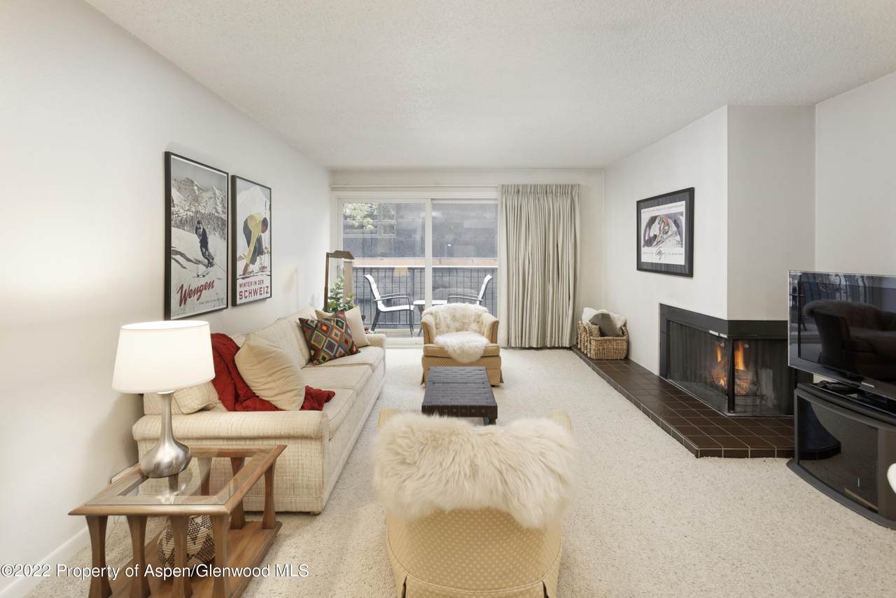 205 Durant Avenue - Photo 1