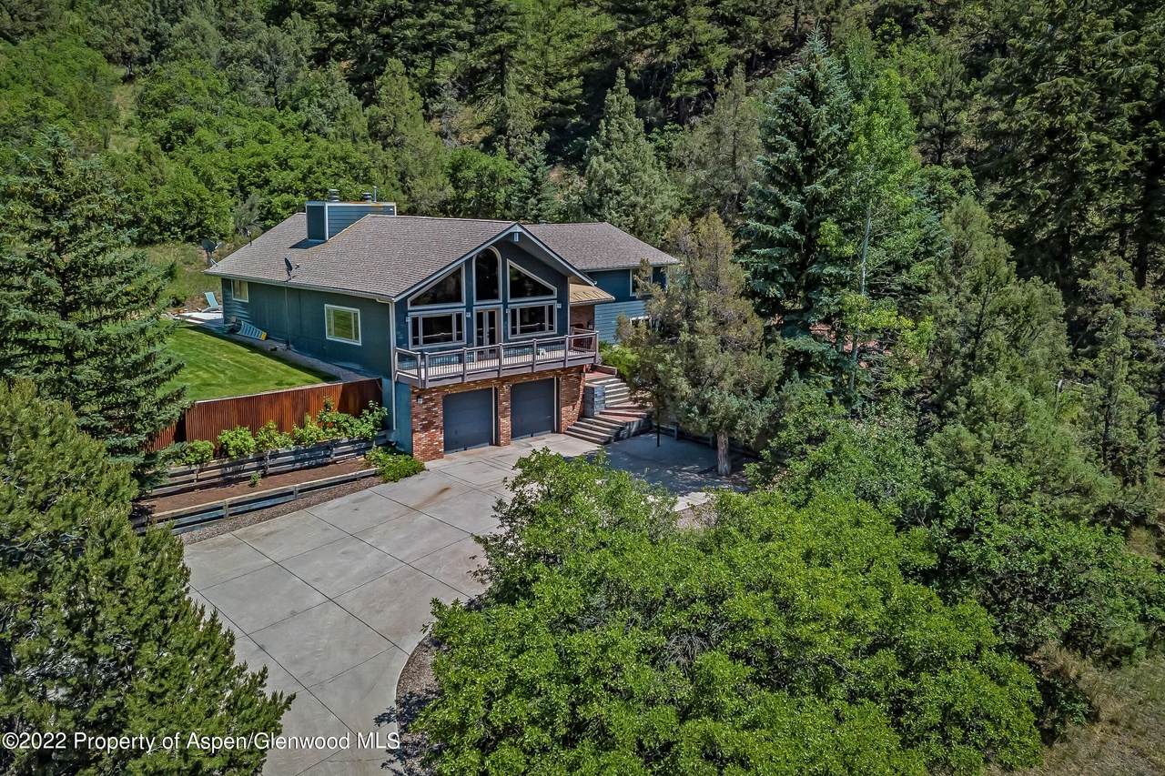 377 Crystal Lane - Photo 1