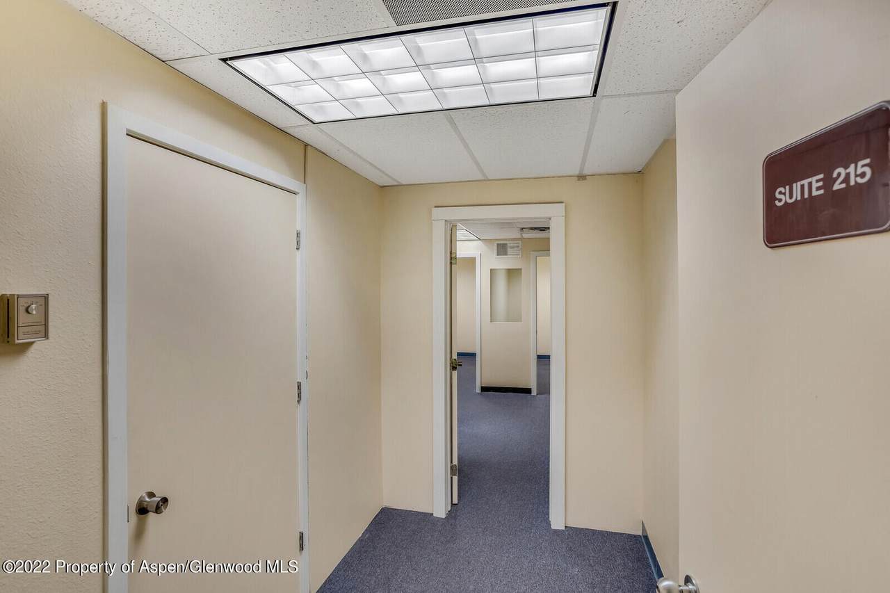 401 27th Street - Photo 1
