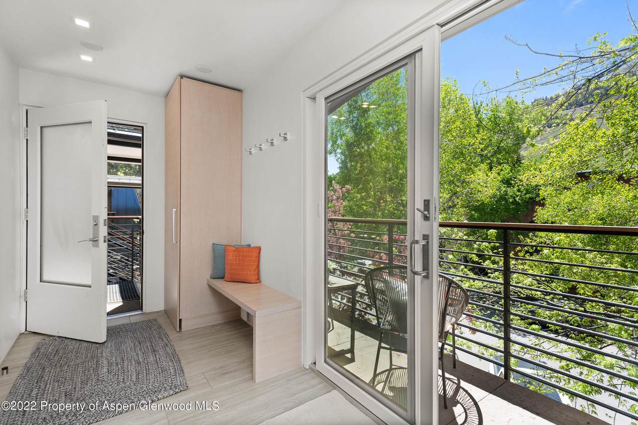 210 Cooper Avenue - Photo 1