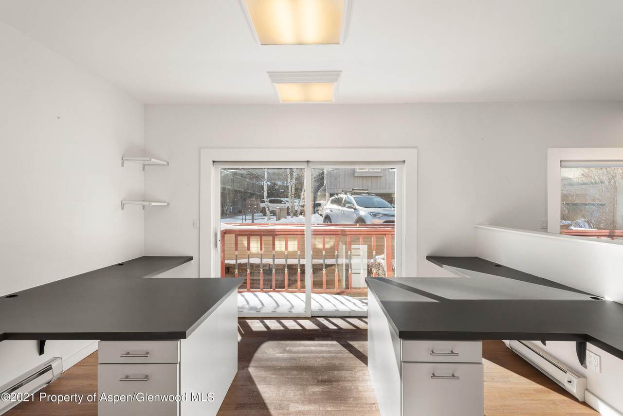 715 Main Street - Photo 1