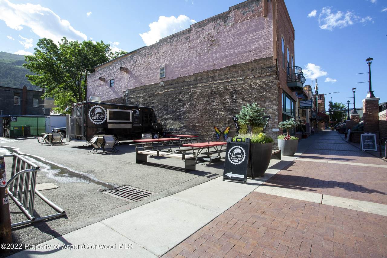 714 Grand Avenue - Photo 1