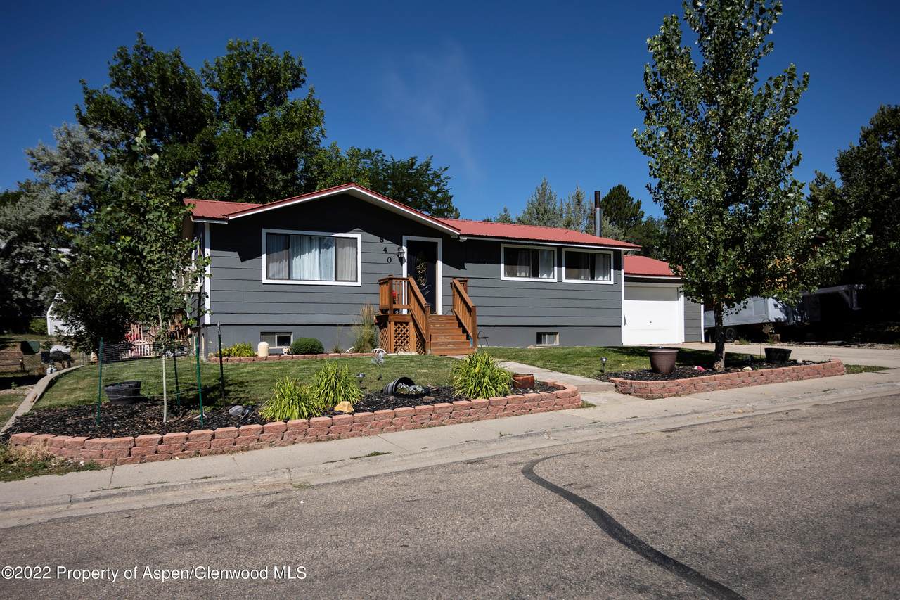 840 Finley Lane - Photo 1