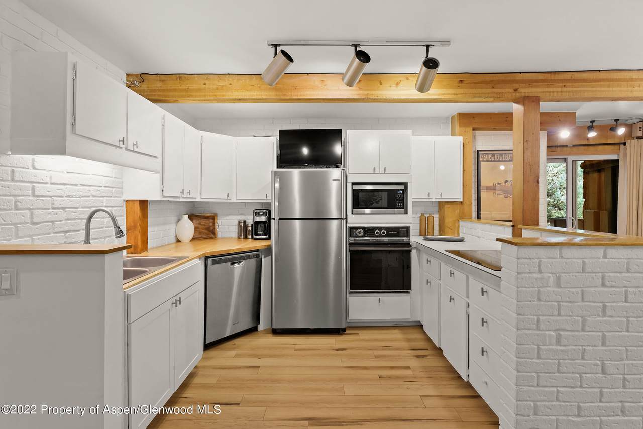 107 Aspen Mountain Road - Photo 1