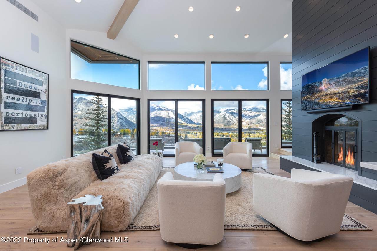 260 Wrights Road - Photo 1