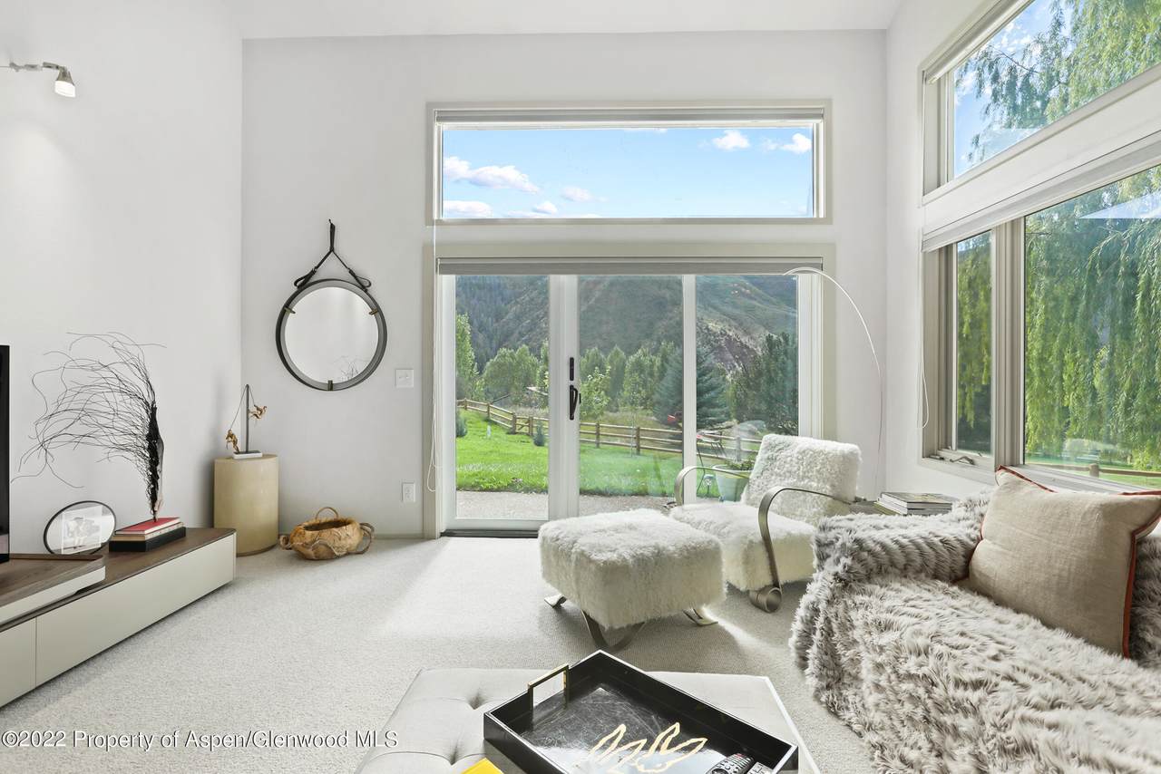744 Holland Hills Road - Photo 1