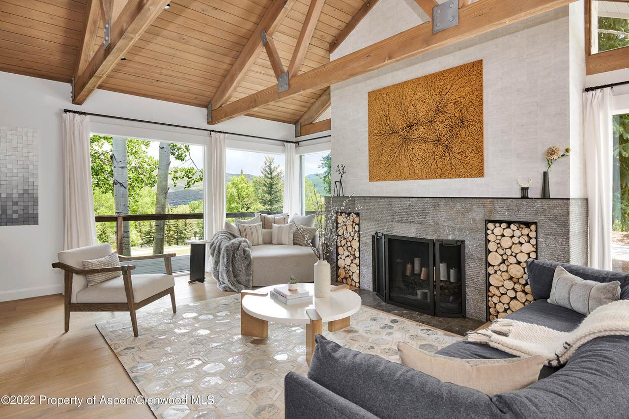 318 Meadow Road - Photo 1