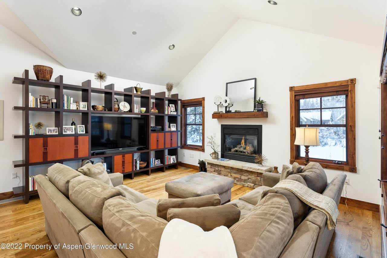 519 Main Street - Photo 1