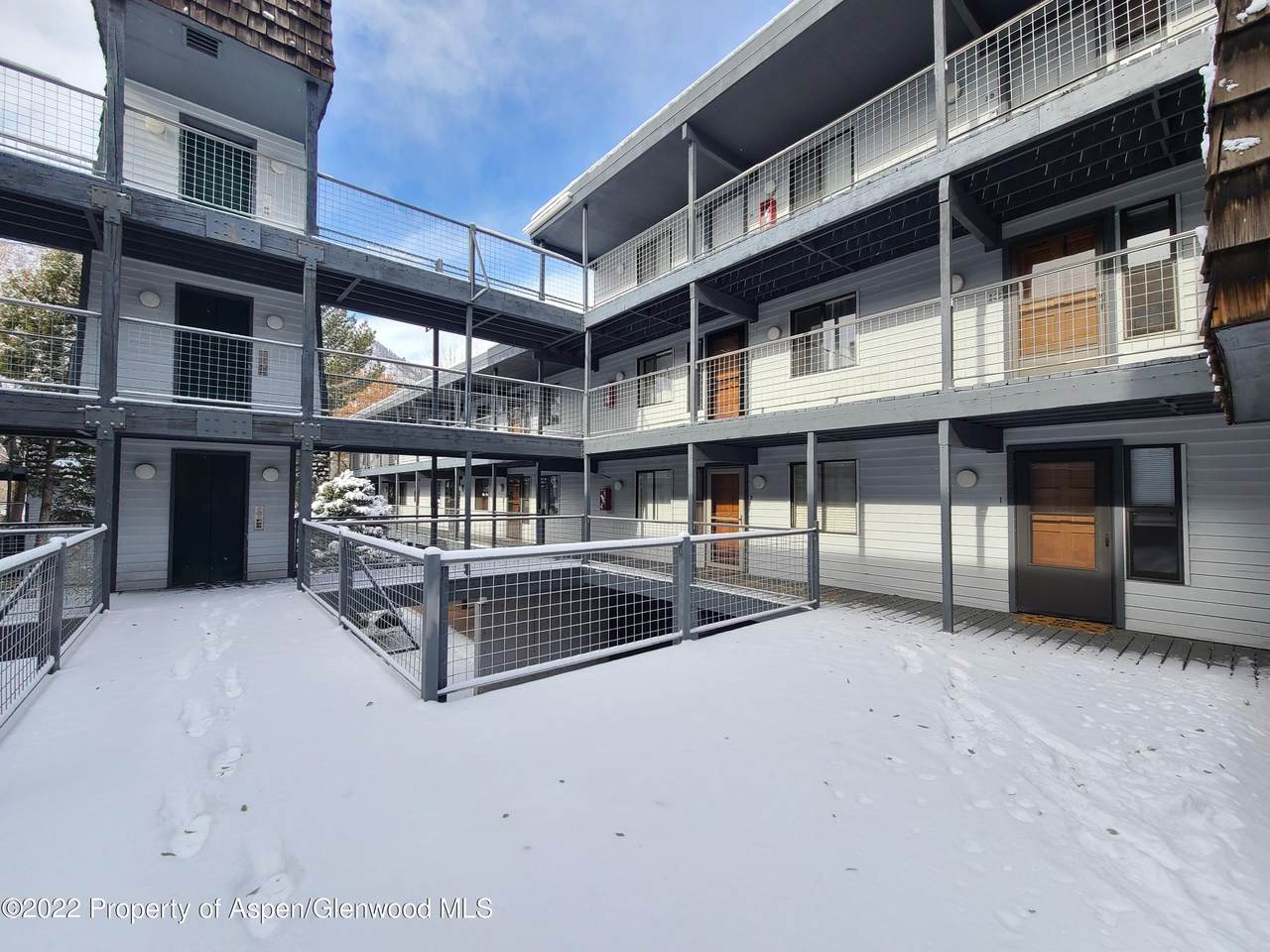 2015 Blake Avenue - Photo 1