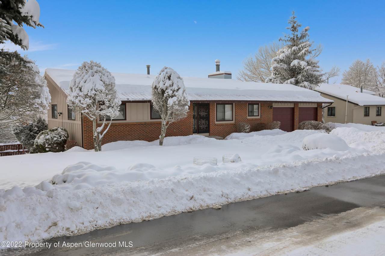 982 Alta Vista Drive - Photo 1