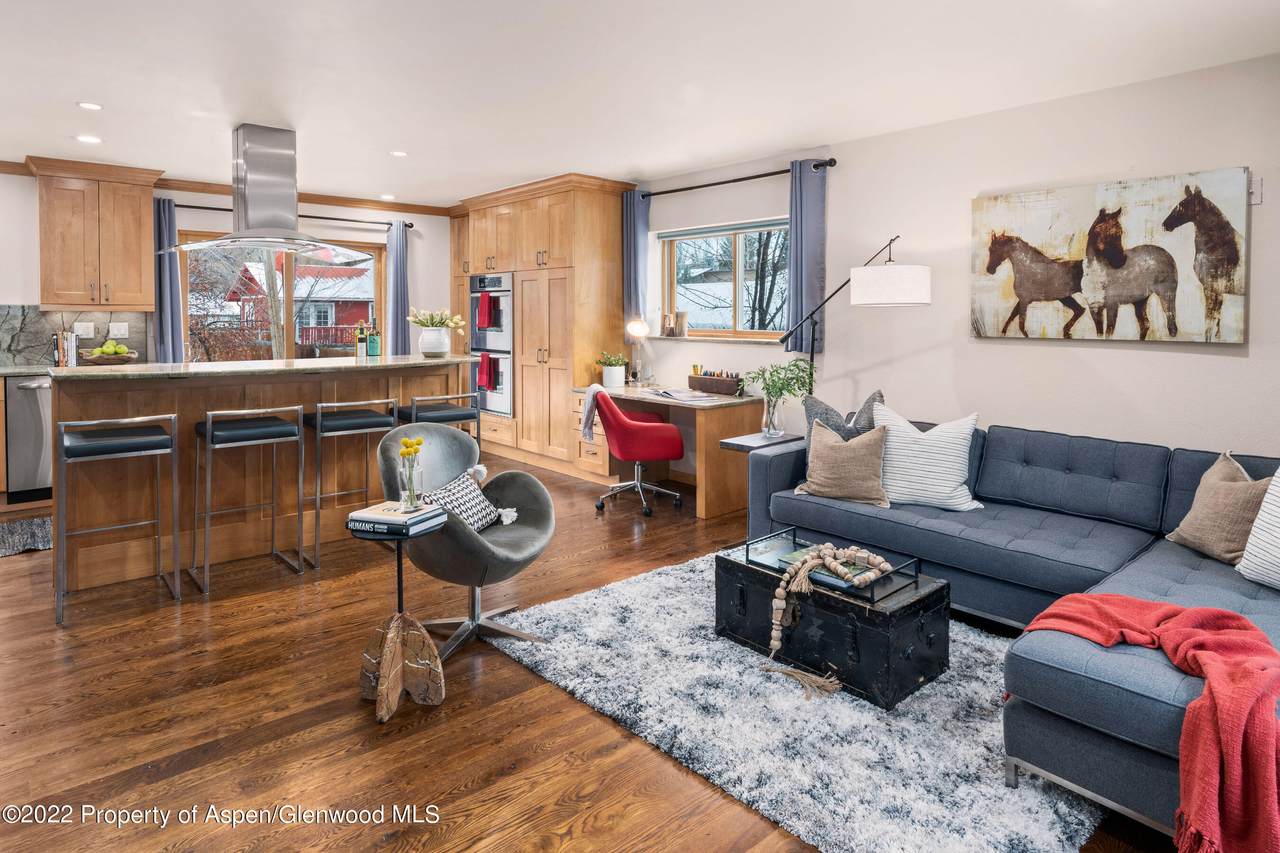 280 Arapahoe - Photo 1