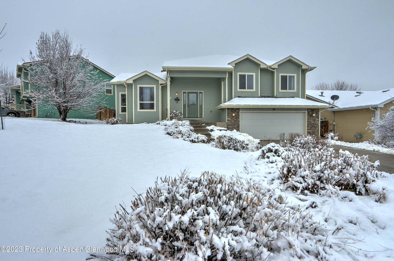 24 Lupine Lane - Photo 1