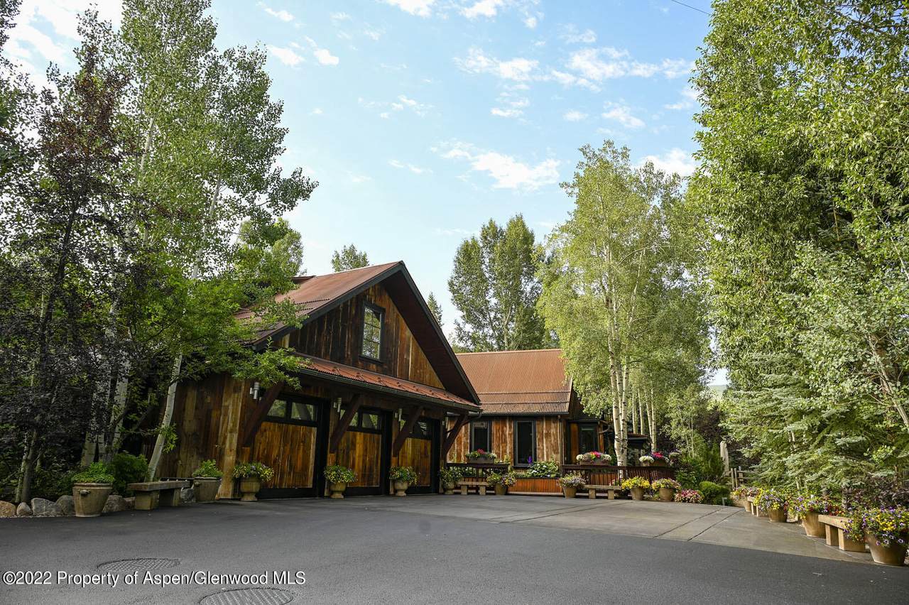 1038 Owl Creek Road - Photo 1