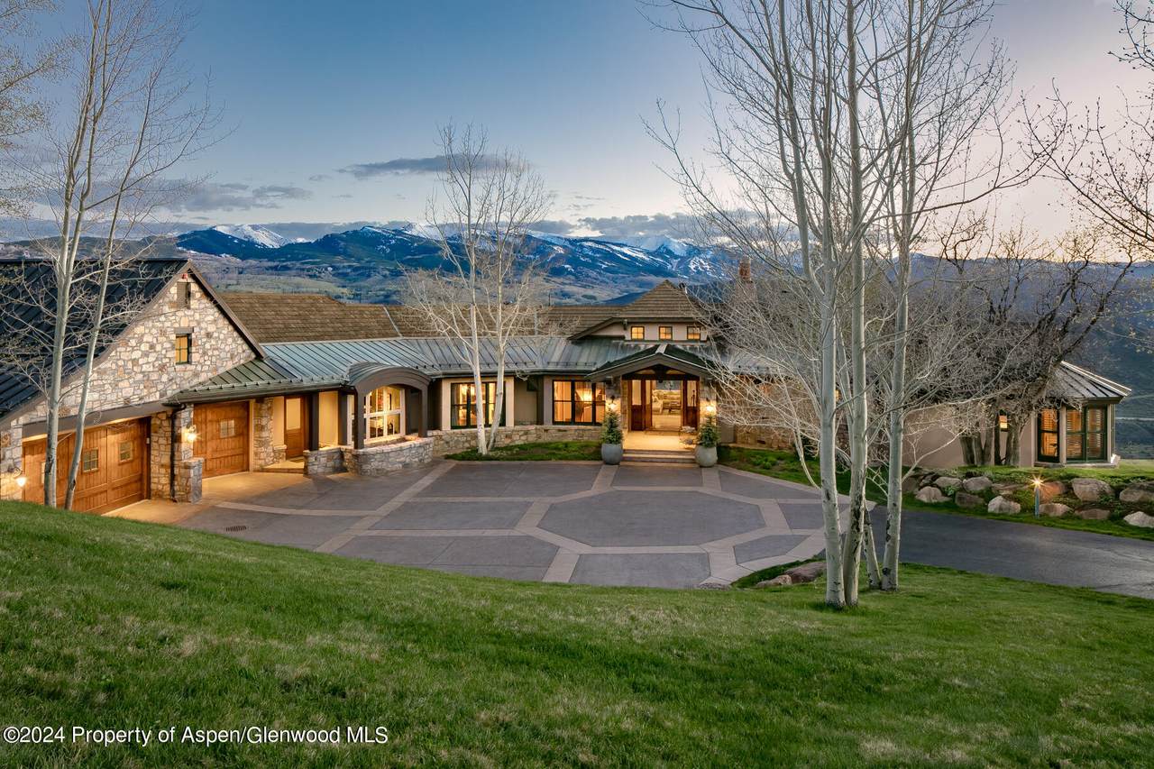 200 Stewart Drive - Photo 1