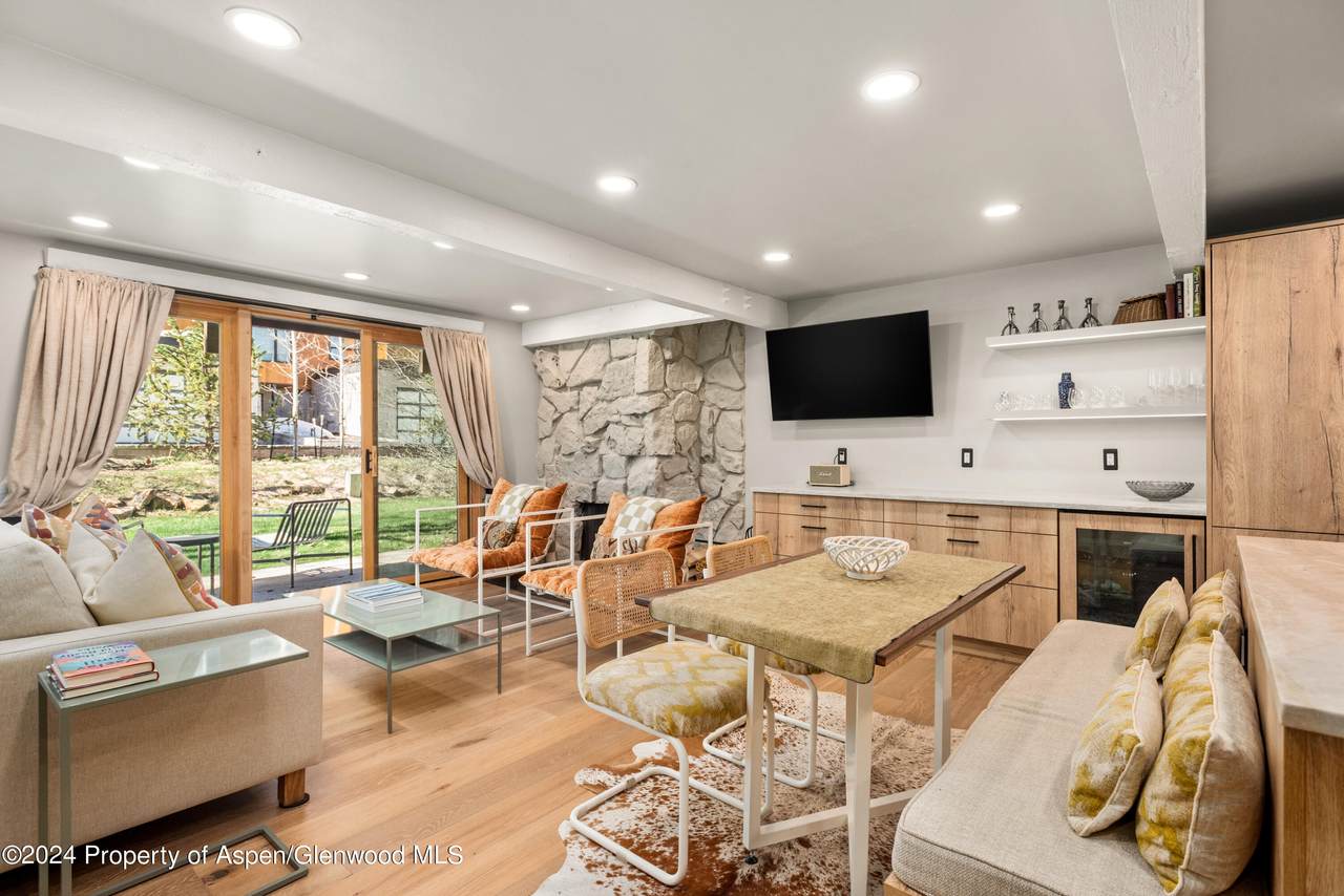 131 Durant Avenue - Photo 1