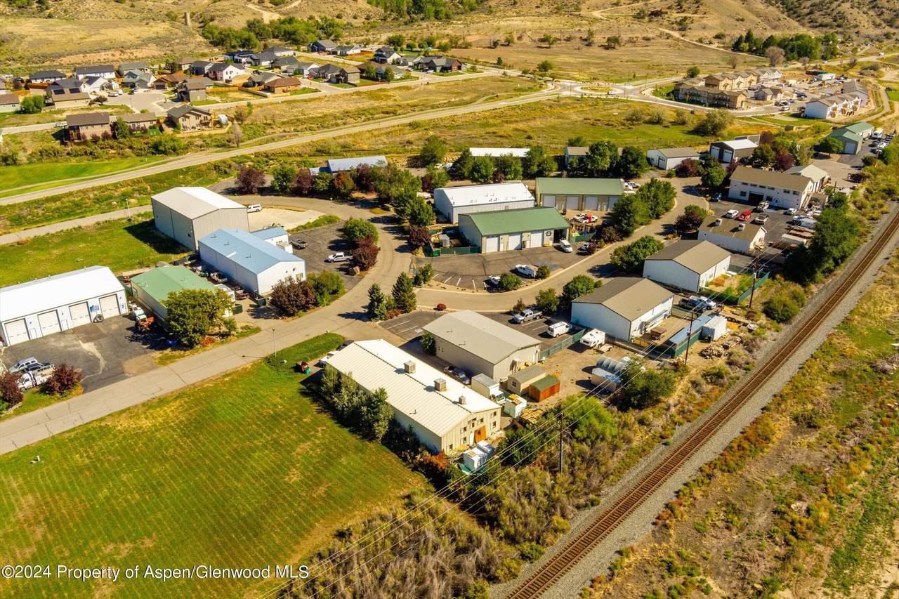 2121 Mustang - Photo 1