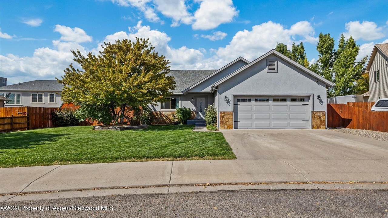 782 17th Street - Photo 1