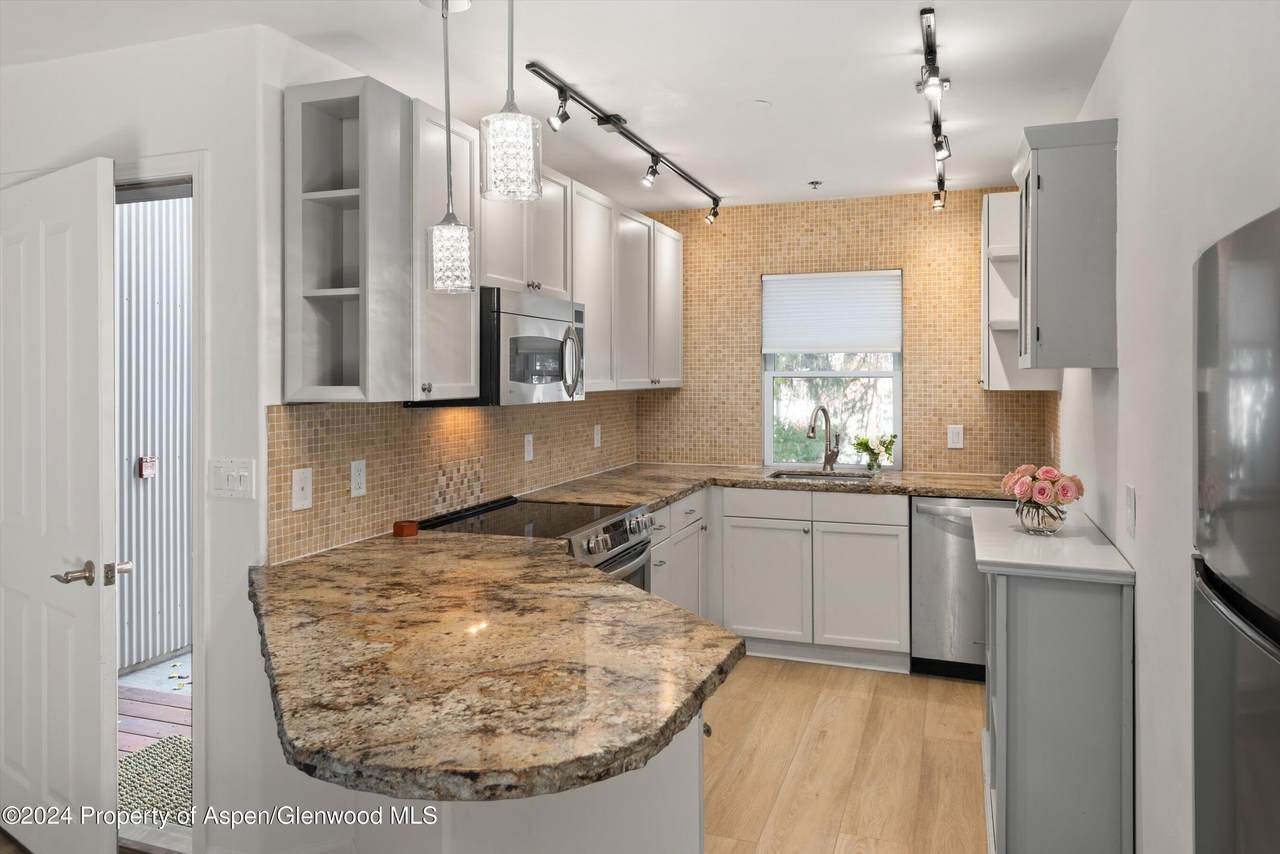 414 Pacific Avenue - Photo 1