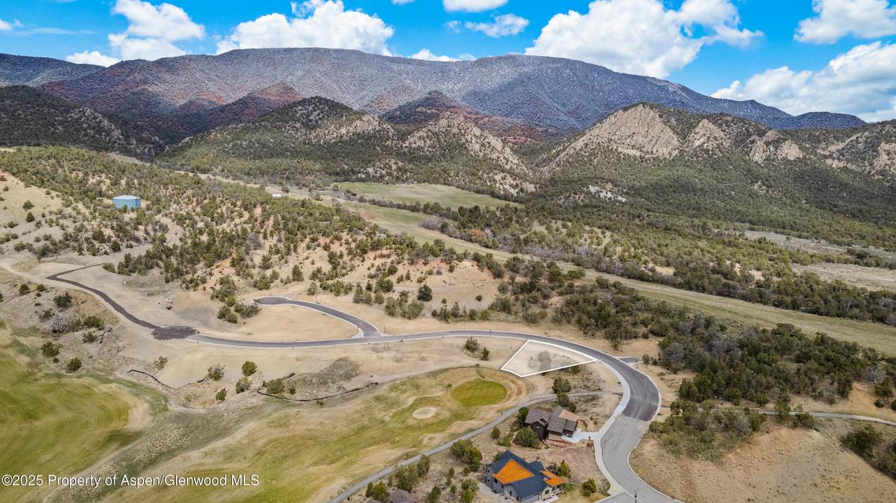 571 Deer Valley Drive - Photo 1