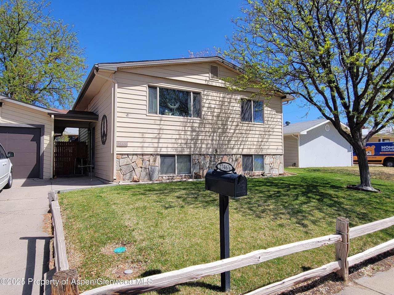 2746 1/2 Laguna Drive - Photo 1