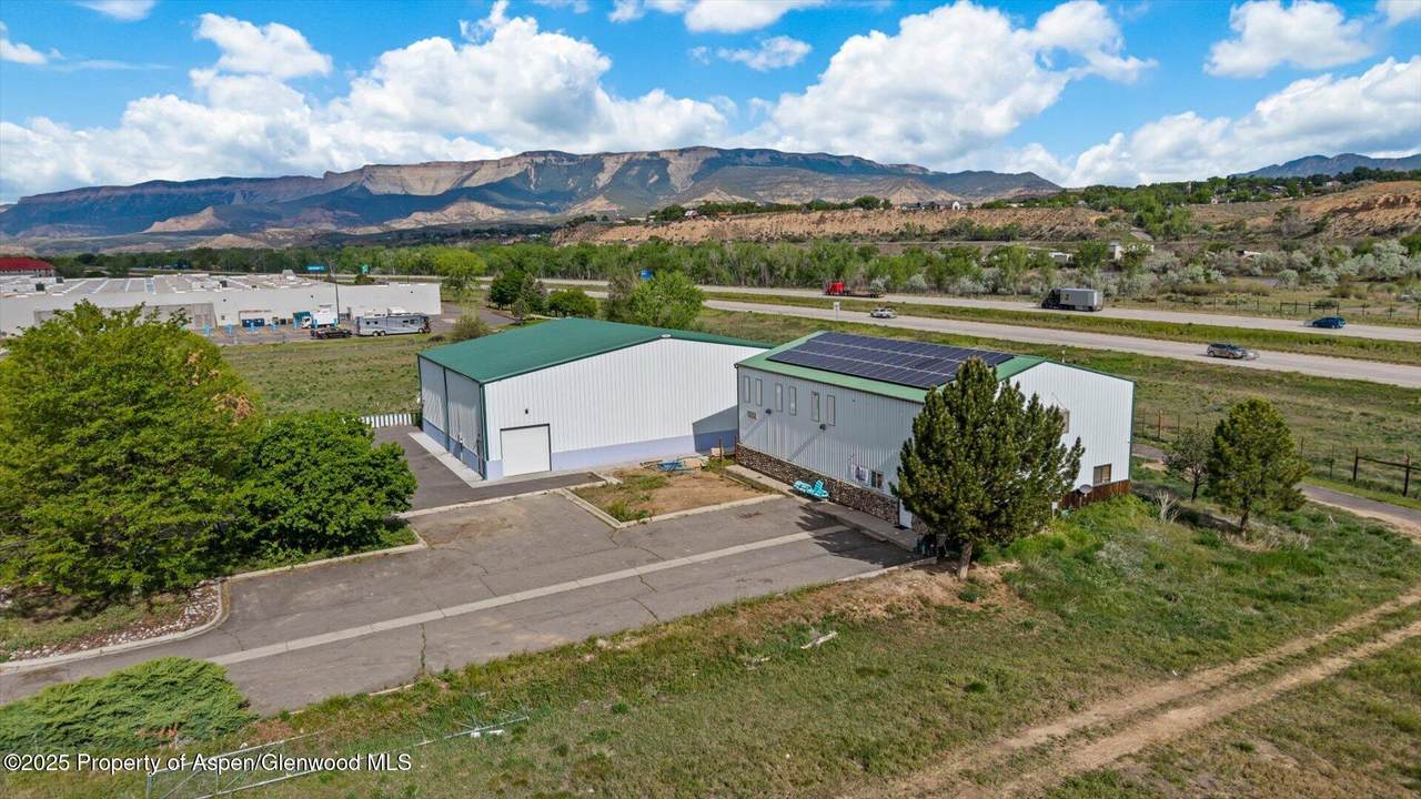 1424 Enterprise Court - Photo 1