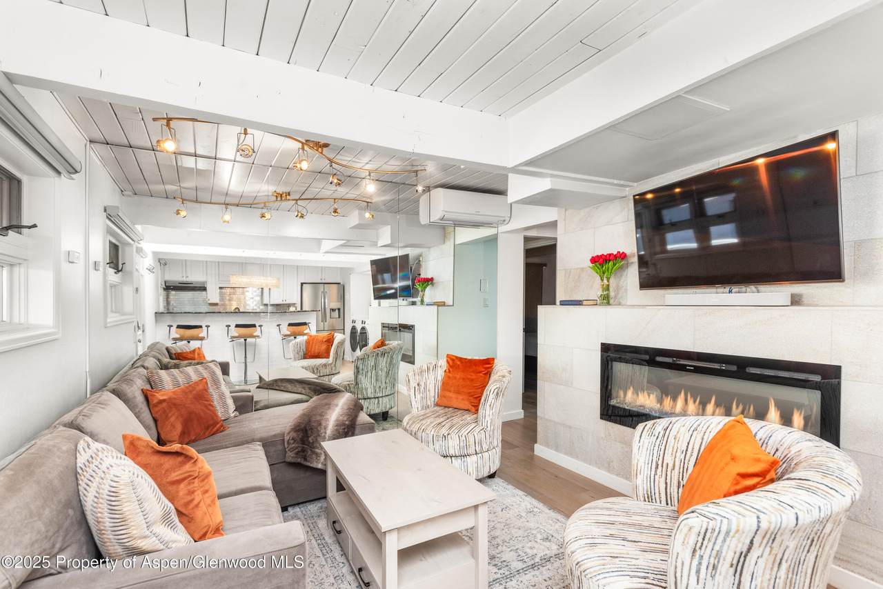 630 Cooper Avenue - Photo 1