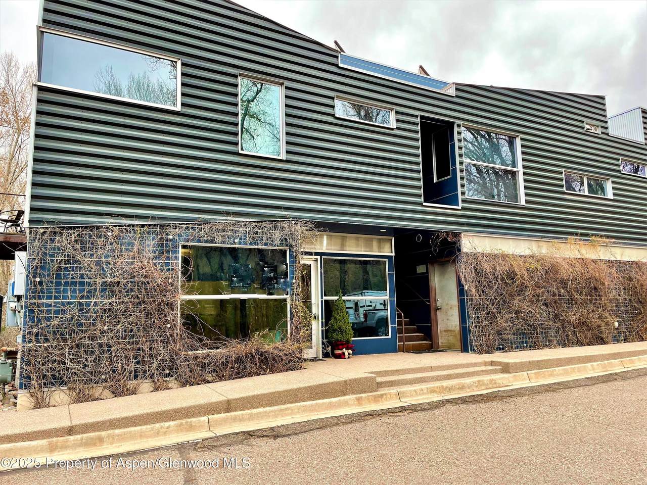 129 Emma Rd - Photo 1