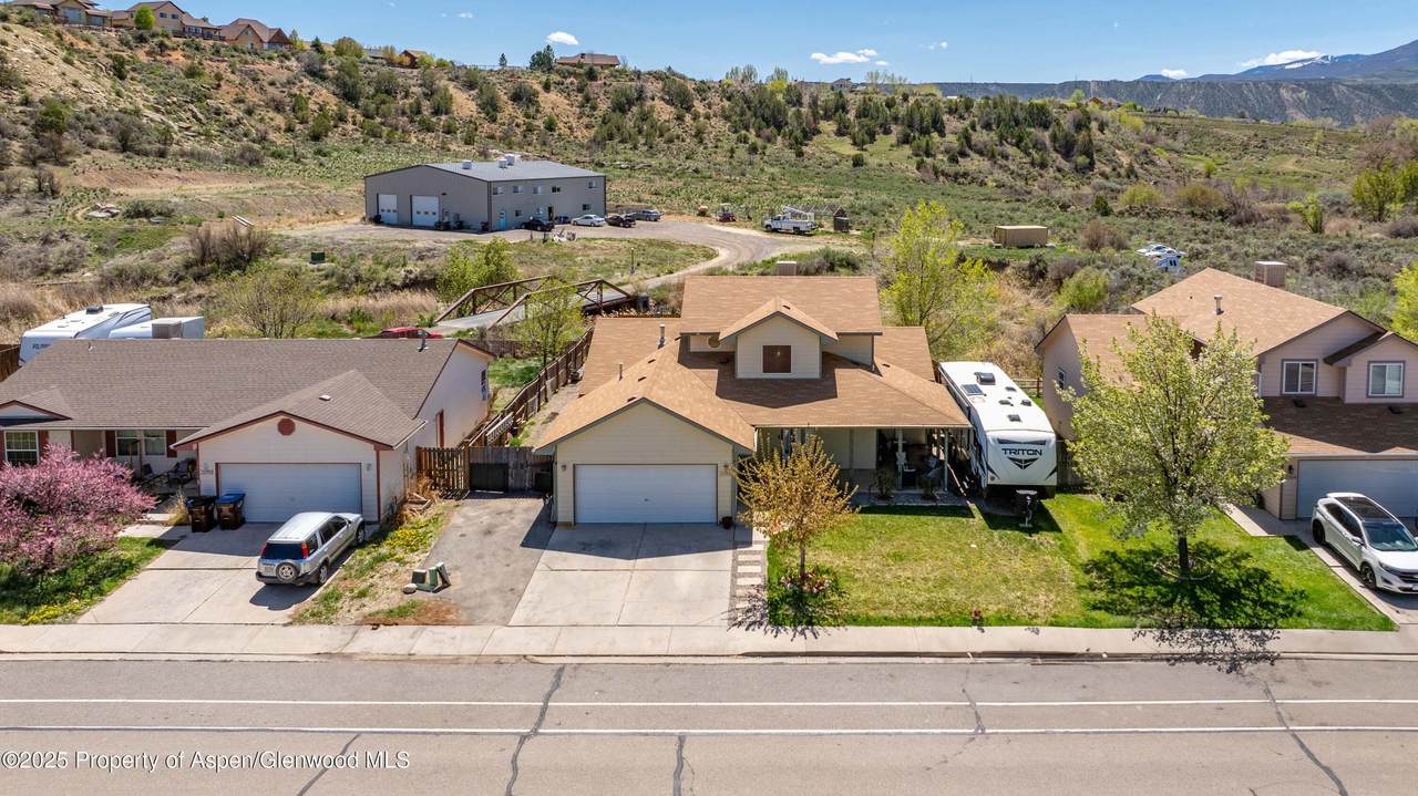2086 Acacia Avenue - Photo 1
