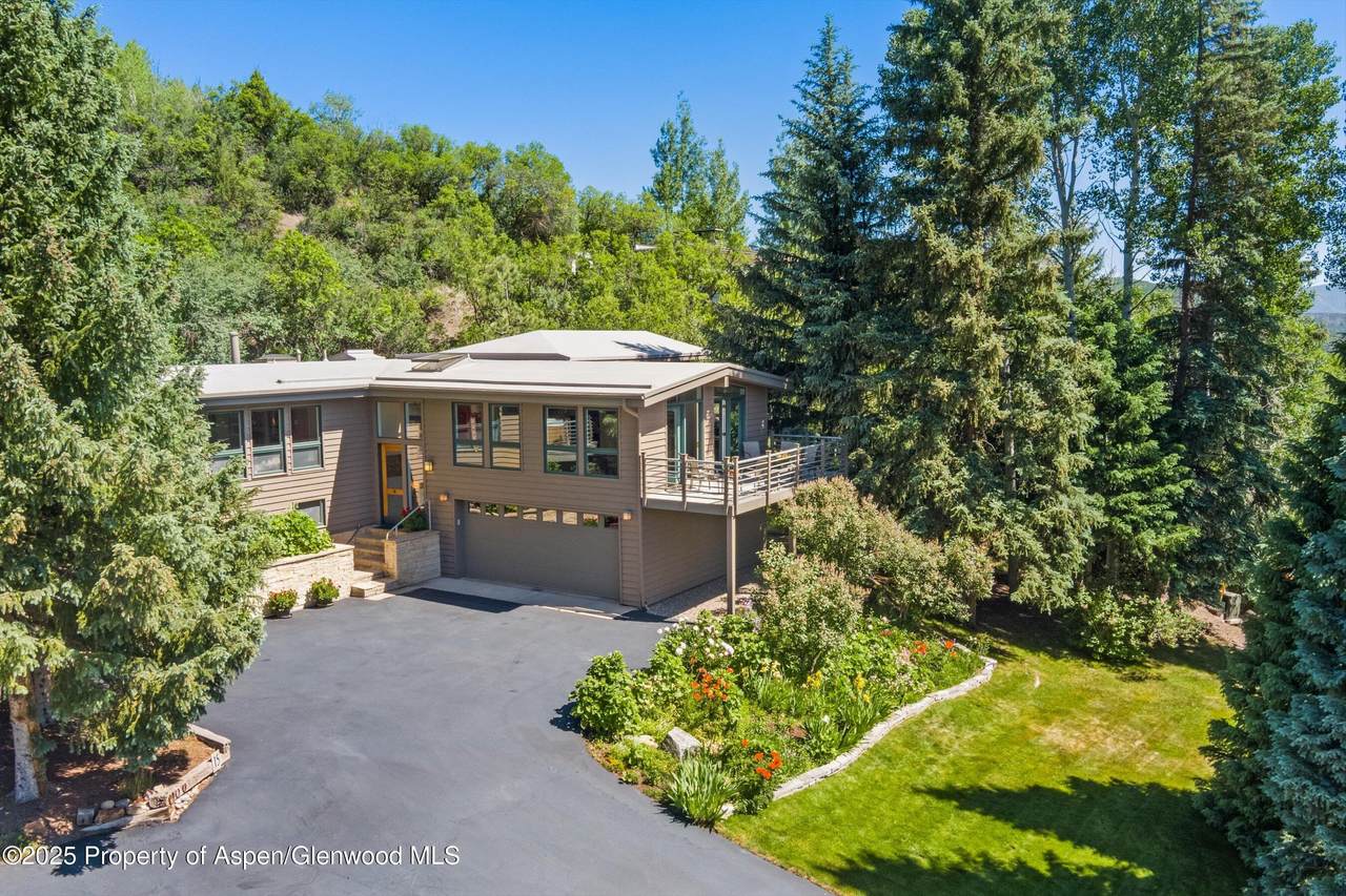 15 Terrace Drive - Photo 1