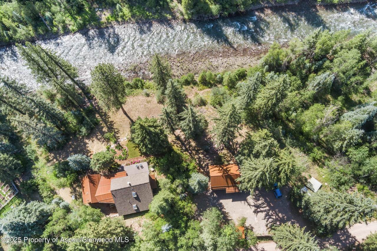 135 Irwin Drive - Photo 1