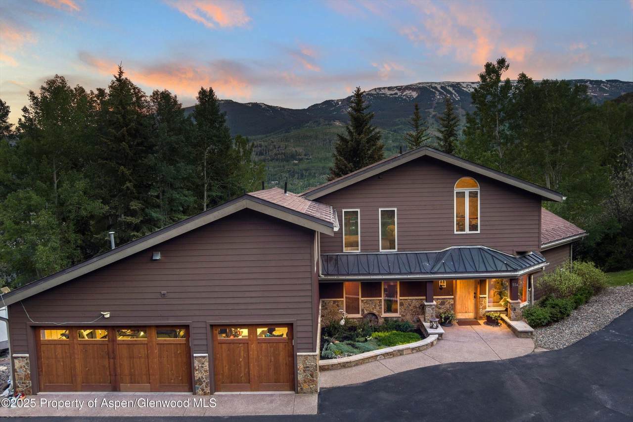 554 Sinclair Road - Photo 1